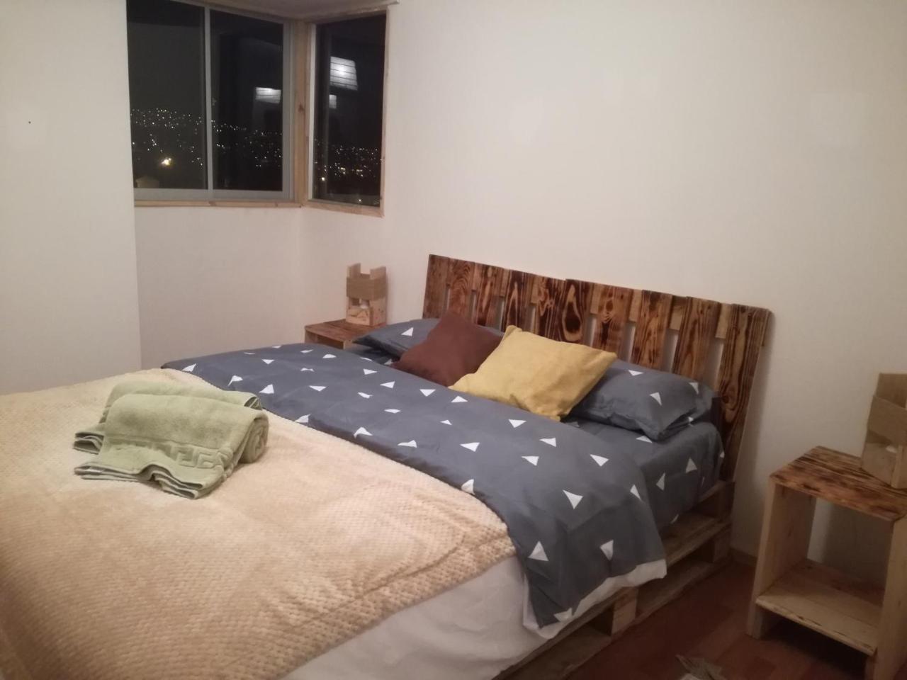 Hostal Mi Paz 발파라이소 외부 사진
