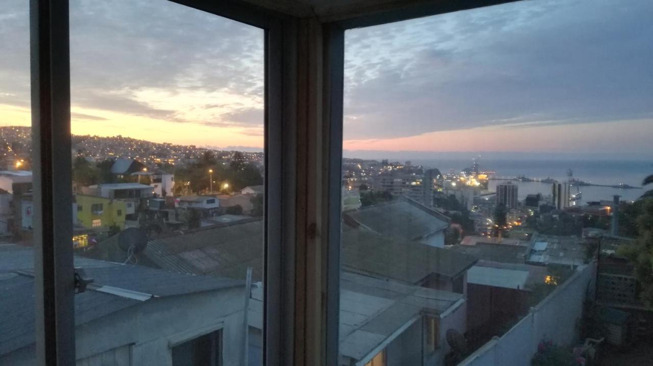 Hostal Mi Paz 발파라이소 외부 사진