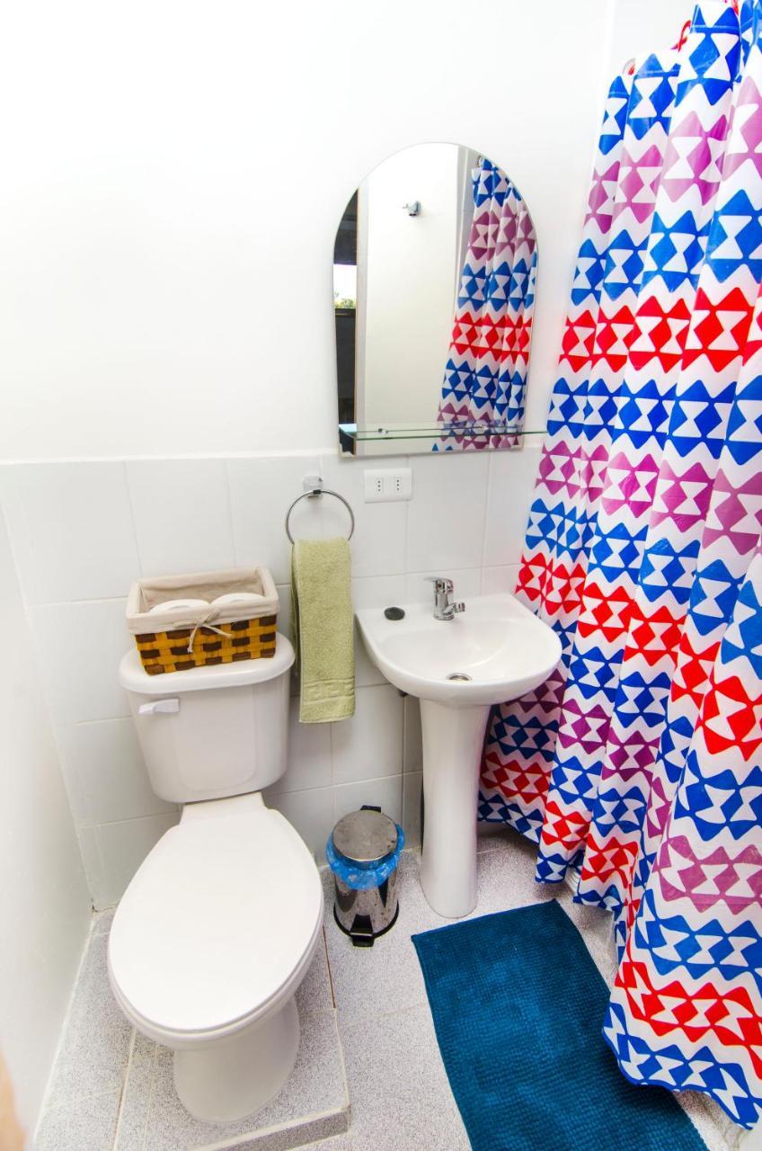 Hostal Mi Paz 발파라이소 외부 사진